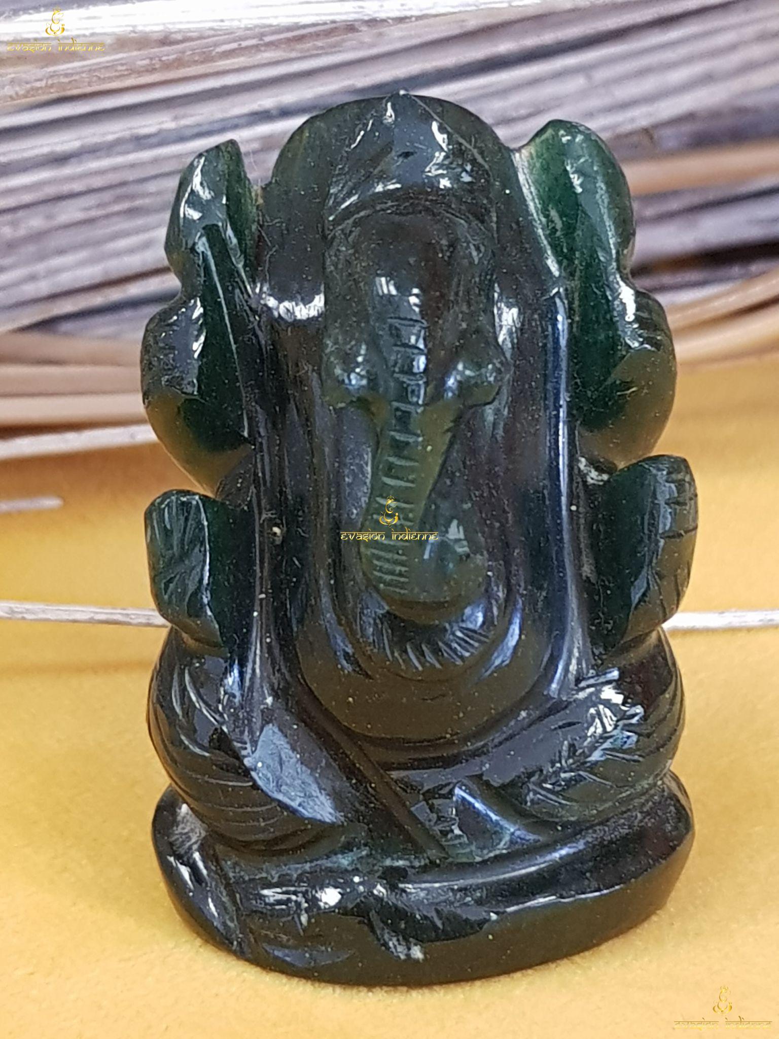Statue Ganesh en Jade